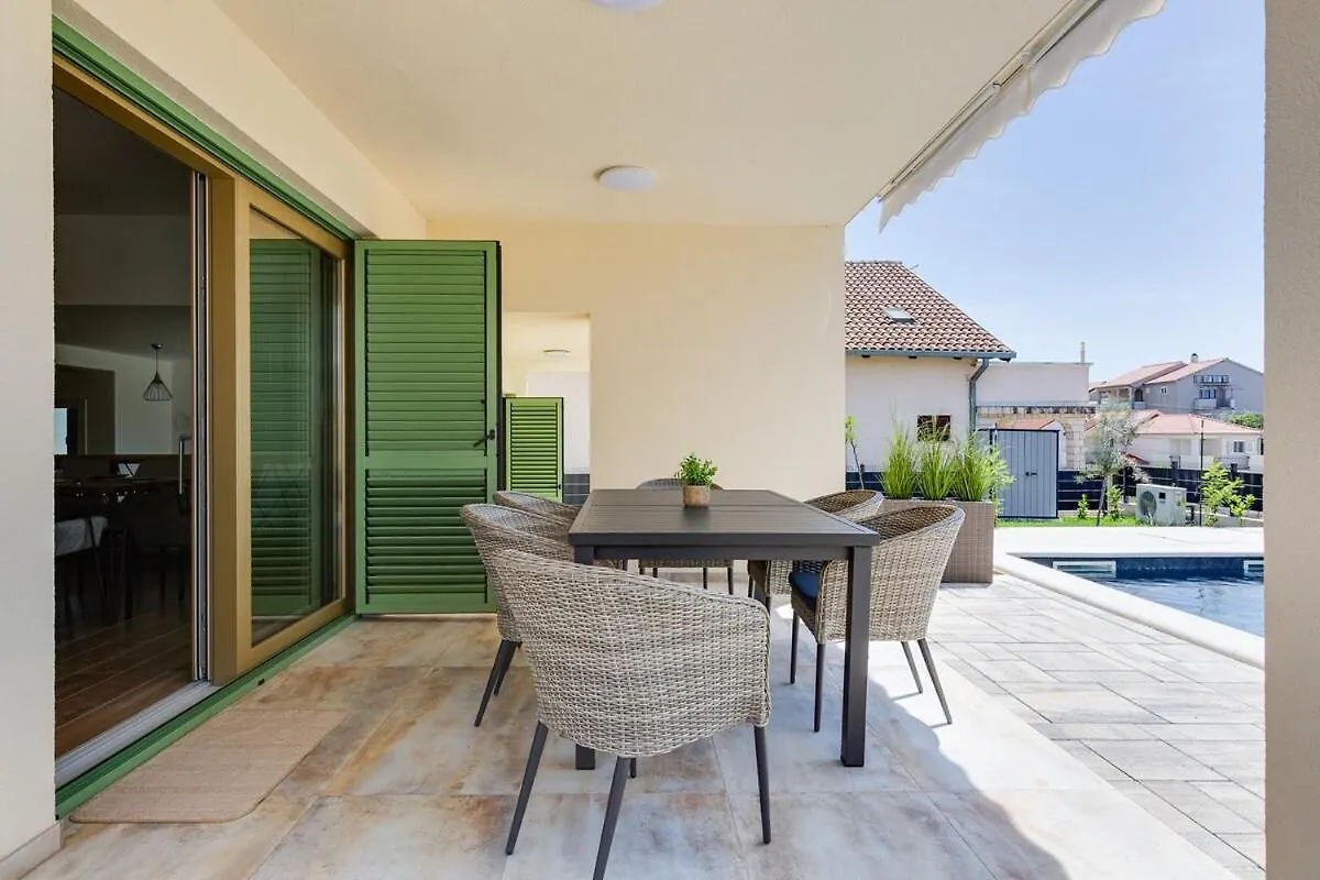 Villa Franka - Holiday Home With A Private Pool Sveti Filip i Jakov 0*,  Kroatien