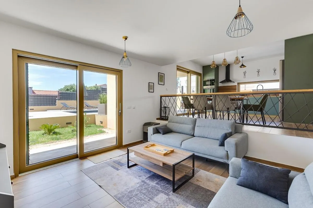 Villa Franka - Holiday Home With A Private Pool Sveti Filip i Jakov