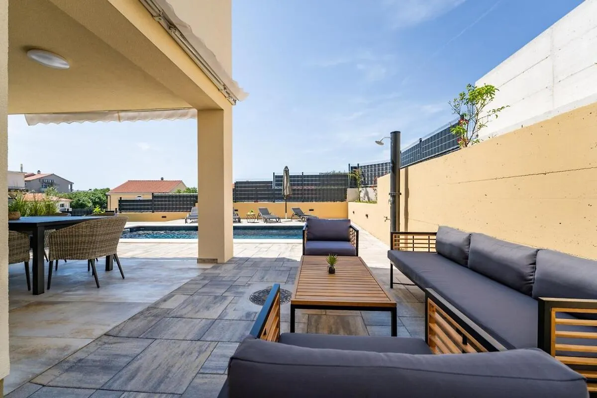 Villa Franka - Holiday Home With A Private Pool Sveti Filip i Jakov