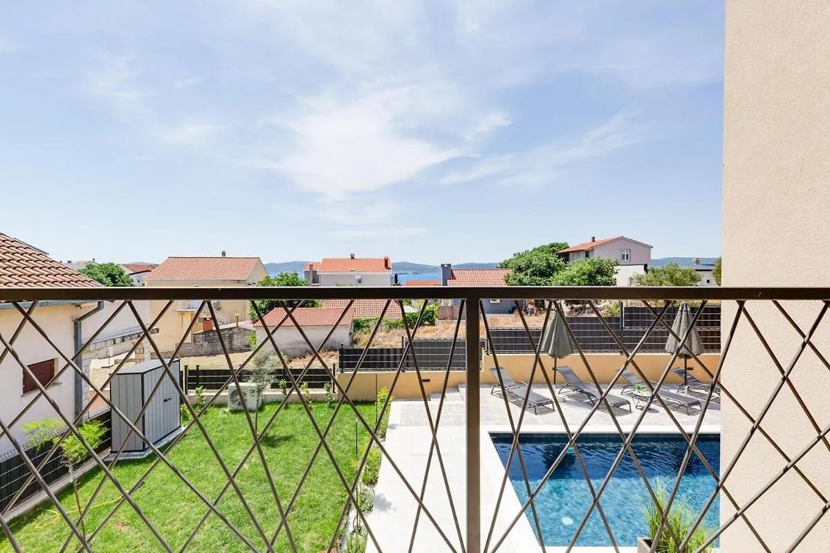 Villa Franka - Holiday Home With A Private Pool Sveti Filip i Jakov