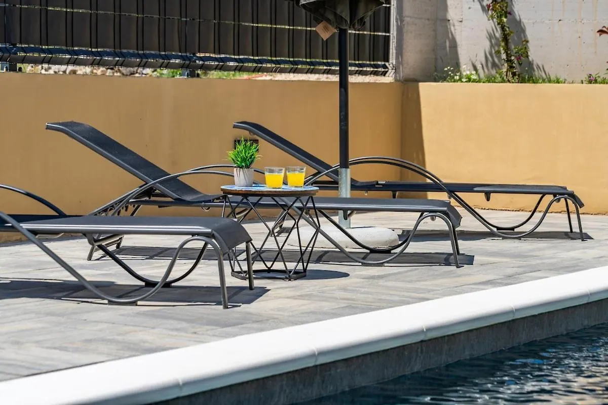 Villa Franka - Holiday Home With A Private Pool Sveti Filip i Jakov