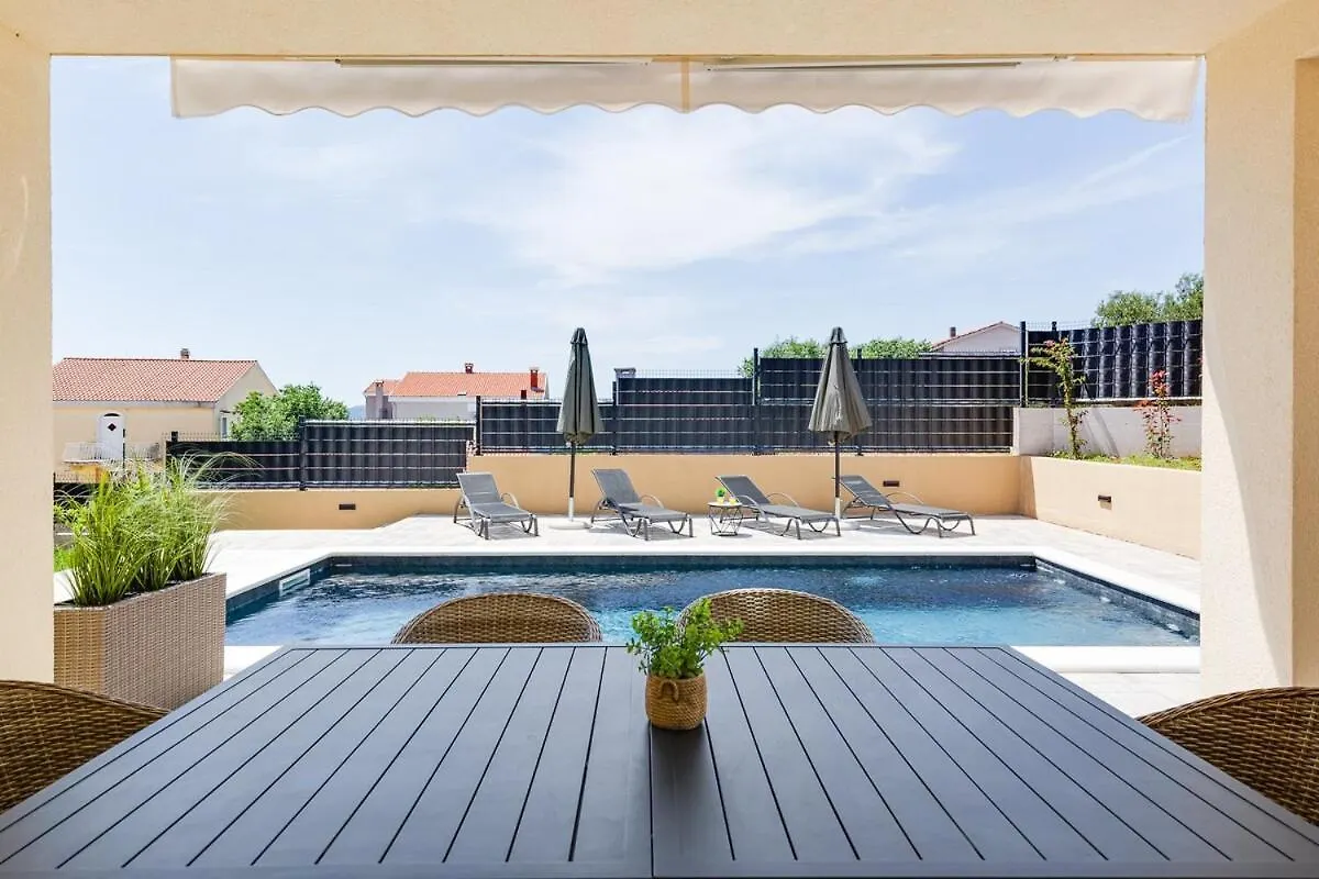 Villa Franka - Holiday Home With A Private Pool Sveti Filip i Jakov Kroatien