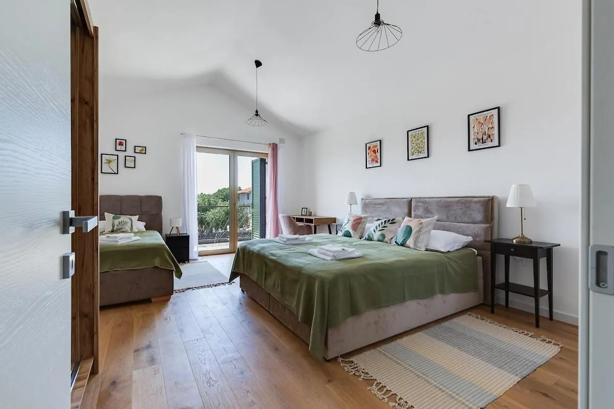 Villa Franka - Holiday Home With A Private Pool Sveti Filip i Jakov 0*,